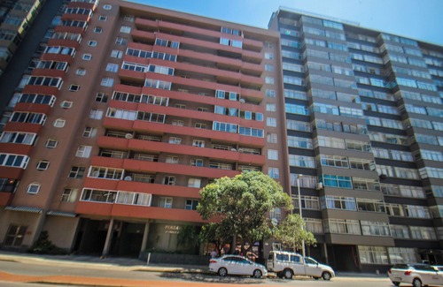 Durban Point Apartment | NTVT @ Penzance, 2-Bed holiday Apartment, South Beach, Durban, South Africa.