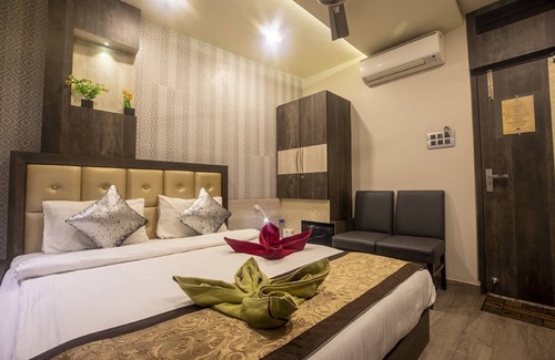 Howrah Hotel | Nu Blue Moon Guest House