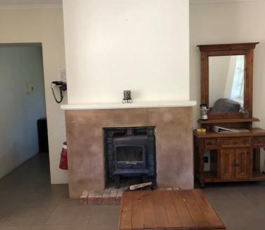 Gammon Ranges House | Nudlamutana Hut - Vulkathunha-Gammon Ranges National Park