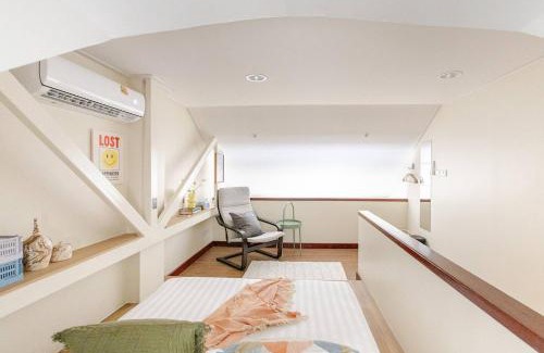 Chakkrawat House | Nueng Rana 232 Corner view 1BR Duplex 3beds/2B