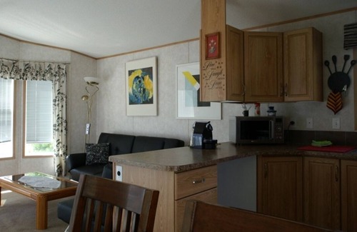 Osoyoos Bed & Breakfast | NUESSLI MOUNTAIN Hiking Paradise Getaway