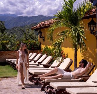 Zona Colonial Hotel | Nueva Granada Hotel Colonial -Centro Histórico-