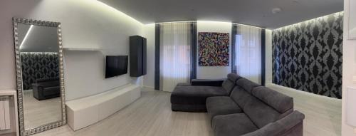 Segundo Ensanche Apartment | Nuevo Apartamento en el centro by Lujo