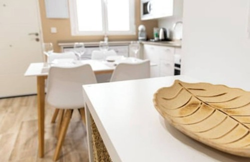 Distrito Sur Apartment | Nuevo Lolf a step away from the Roman bridge and the historic center of Córdoba.