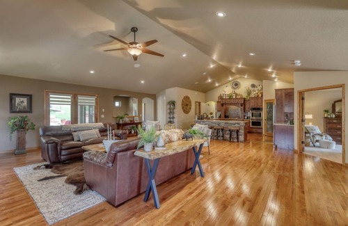 Rapid City House | Nugget Gulch Retreat