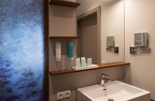 Senftenberg Bed & Breakfast | Nuhr Medical - Hotel & Restaurant - ab 2 Nächtigungen von 13 Feb - 15 Feb 2026 kostenlose Zimmer Dekoration & eine Flasche Sekt für den Valentinstag - Champagner & Kaviar Abend am 14 Feb 2026 um 18 Uhr