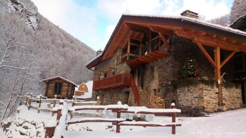 Saint-Rhemy-en-Bosses Bed & Breakfast | Nuit a Pleiney