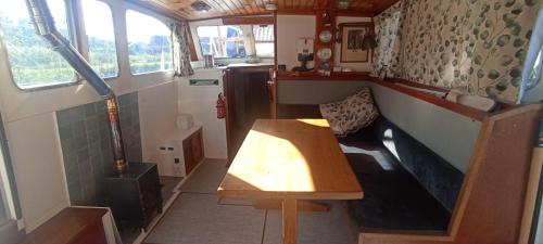 Chaumot Boat Rental | Nuit sur l'eau