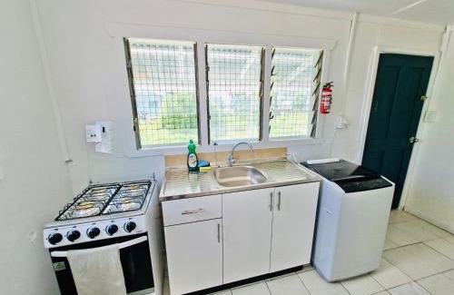 Nuku'alofa House | Nuku'alofa Twin Cottages - Entire Place Perfect for Groups or Family - Prime Location