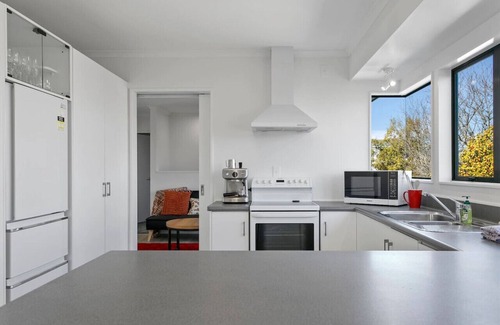 Nukuhau House | Nukuhau Haven | Serene Taupo Stay w/Style, Space & Free Wi-Fi