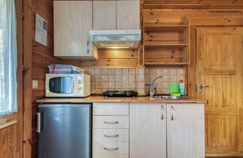 Benicolet Apartment | Null 'Entre Viejos Olivos 3' with Mountain View, Shared Pool and Air Conditioning