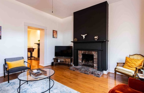 East Market District House | NULU Nest - 2 Bedroom Apartment