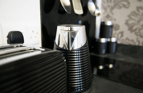 Wymondham Apartment | Number 10 The Abbey - Fairhaven Woodland Apartment