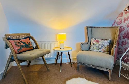 Telford House | Number 2, Spacious Rooms, Near Ironbridge!