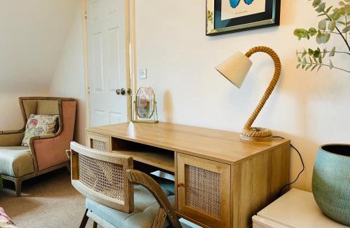 Telford House | Number 2, Spacious Rooms, Near Ironbridge!