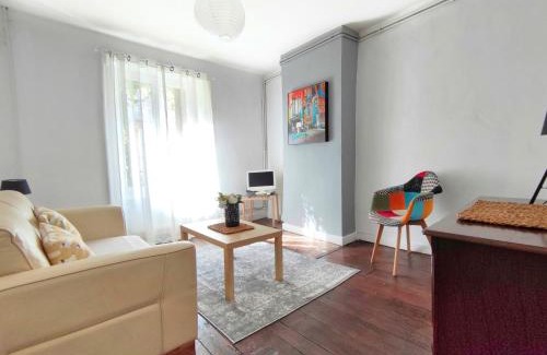 Le Dorat Apartment | Number 22 - Le Dorat - Apartment 3 with garden & free parking