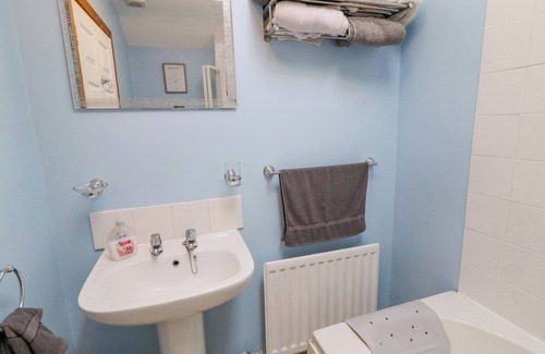 Larne Cottage | NUMBER 5, family friendly, with a garden in Larne
