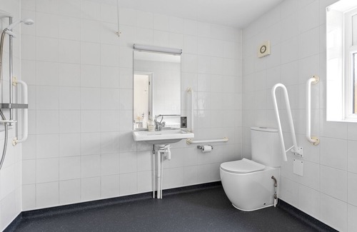 Reydon Cabin | Number 5 - Lytton Tree Lodge, Reydon, Southwold