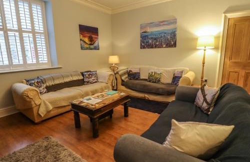 Amble House | Number Seventeen