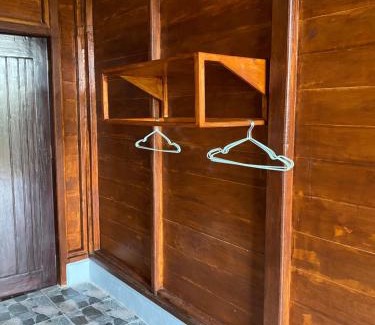 Riung Bed & Breakfast | Nuna Bungalows