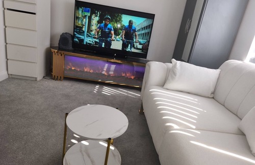 Congerstone House | Nuneaton new home for our clean guestnA quite home to relax and relieve stress