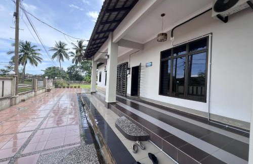 Kampung Gong Limau House | Nurbayu Villa 3&4 bedroom Villa Kemaman