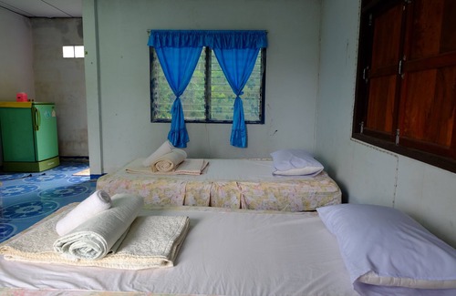 Pak Khat Hotel | Nutchada Resort