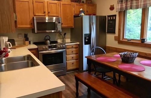 Northface Condo | NWB6-Timberline Condo! Sleeps 8