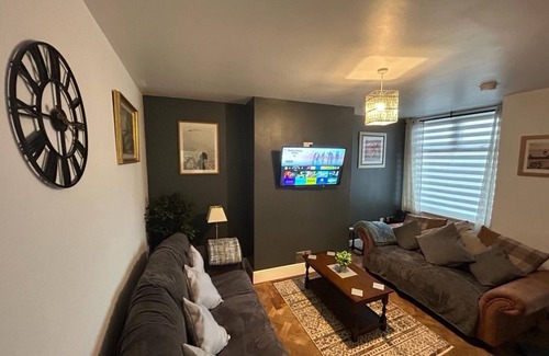 Crewe House | nWest Street House