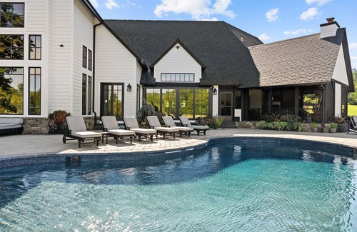 Goshen House | nWhispering Estate – A Romantic Countryside Escape