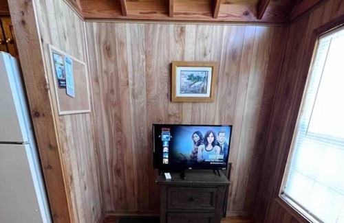 Plantation Island Cabin | nWood cabin with private dock