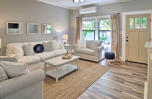 Ukiah Cottage | NY-Downtown Ukiah Cottage, 5 Mi to Lake Mendocino