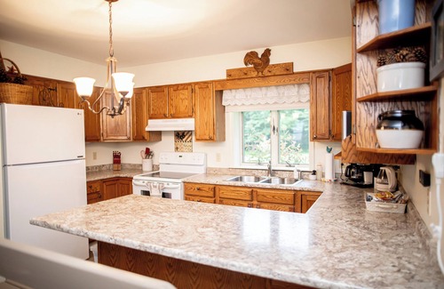 Himrod House | NY Finger Lakes Country House Garden Big Private Yard on Wine Trail full kitchen
