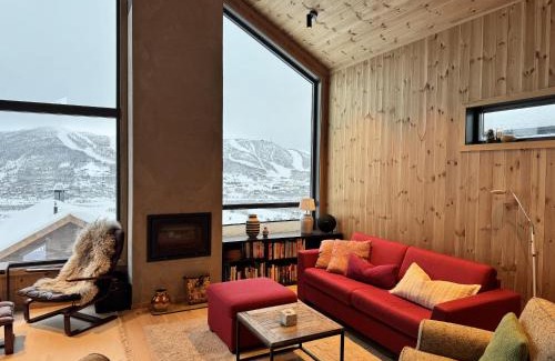 Hol Municipality House | Ny hytte, fantastisk utsikt rett ved Vestlia