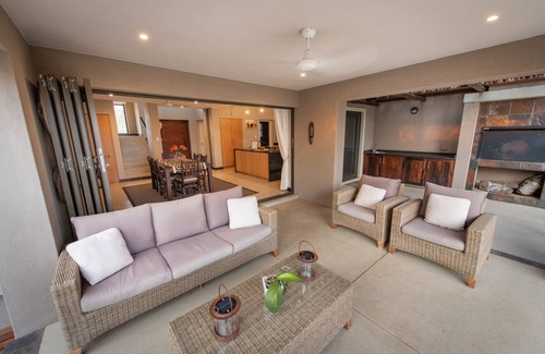 Hoedspruit Cabin | Nyaleti Lodge