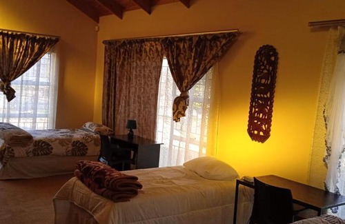 Kestell Bed & Breakfast | Nyathi Bed & Breakfast