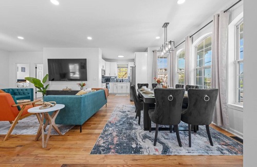 Constable Hook House | NYC 20min | Free Parking | Hot Tub | EWR 15min