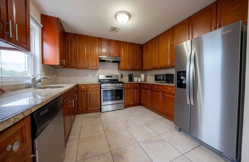 Passaic House | NYC Getaway! Spacious & Comfortable