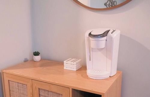 Long Beach Apartment | NYC Winter Getaway Close to Beach, LIRR