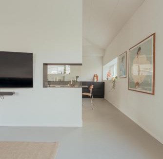 Leirvik House | Nyrenoveret, moderne,hyggeligt hus