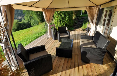 Innvik House | Nystova by Interhome