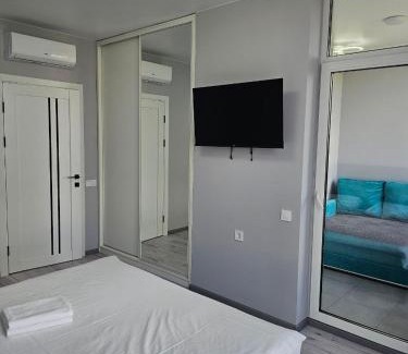 Shevchenkivs'kyi District Apartment | Nyvky Like Home - Файна Таун із сезонним басейном - Кв 149