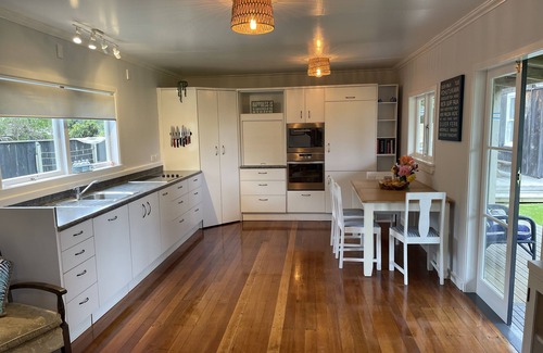 Kairakau House | Great holiday accommodation at Kairakau Beach