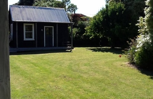 Kairakau House | Great holiday accommodation at Kairakau Beach