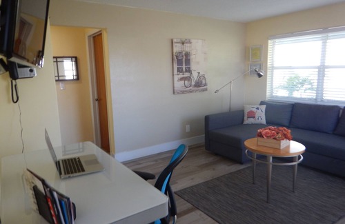 North Central Hollywood House | O-A-S-I-S of HOLLYWOOD