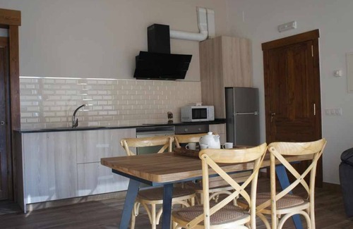 Bolmente Apartment | O Fogón - Ferrador House (Ribeira Sacra)