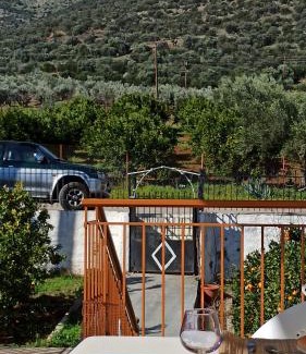 Argos-Mykines House | O'GERA Greek resort house in the mountains