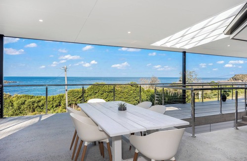 Kioloa House | O'Hara, Waterfront Merry Beach