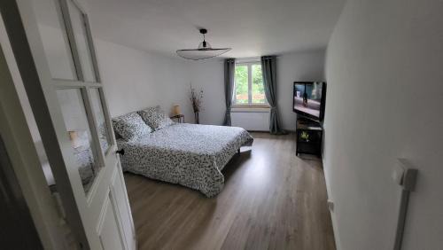 La Chapelle-de-la-Tour Apartment | O'Haras