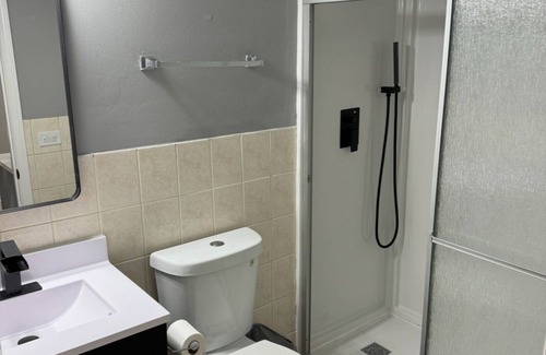 Franklin Park Apartment | O'Hare airport Oasis #8